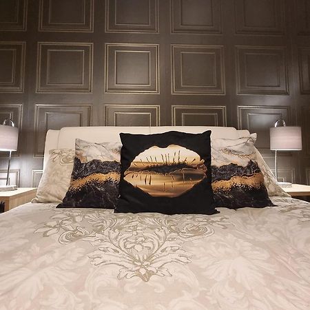 Spacious House City Skyline And Mountain Views Close Too Belfast Centre And Airports Free Parking Exterior photo